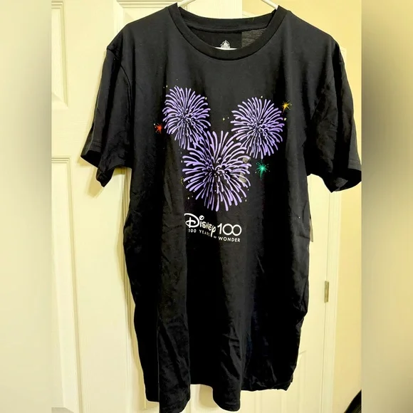 Disneyland Resort Disney 100 t-shirt XL NWT - Picture 1 of 8